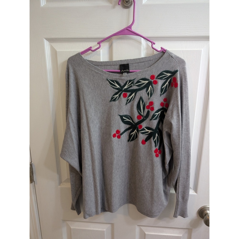 Aaeda‎ Women's Gray Long Sleeve Holly Berry Embroidered Sweater - Size XL